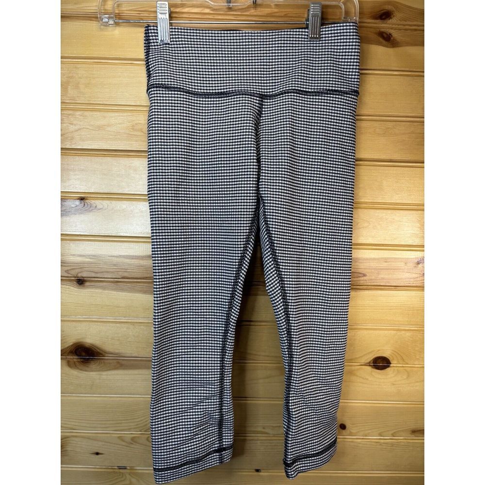 Lululemon Athletics Women Size 2 Blue & White Checkered Athletic Capri Leggings